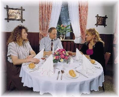 Hosser'S Hotel Restaurant 이다오베르슈타인 외부 사진
